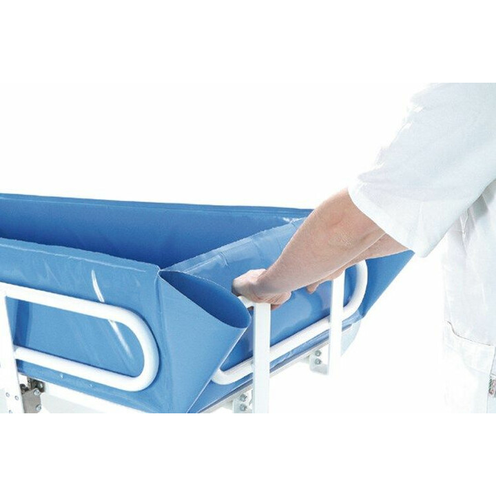 Sähköinen Nefti-suihkuvaunu potilaan pesuun ja siirtämiseen hoitolaitoksissa