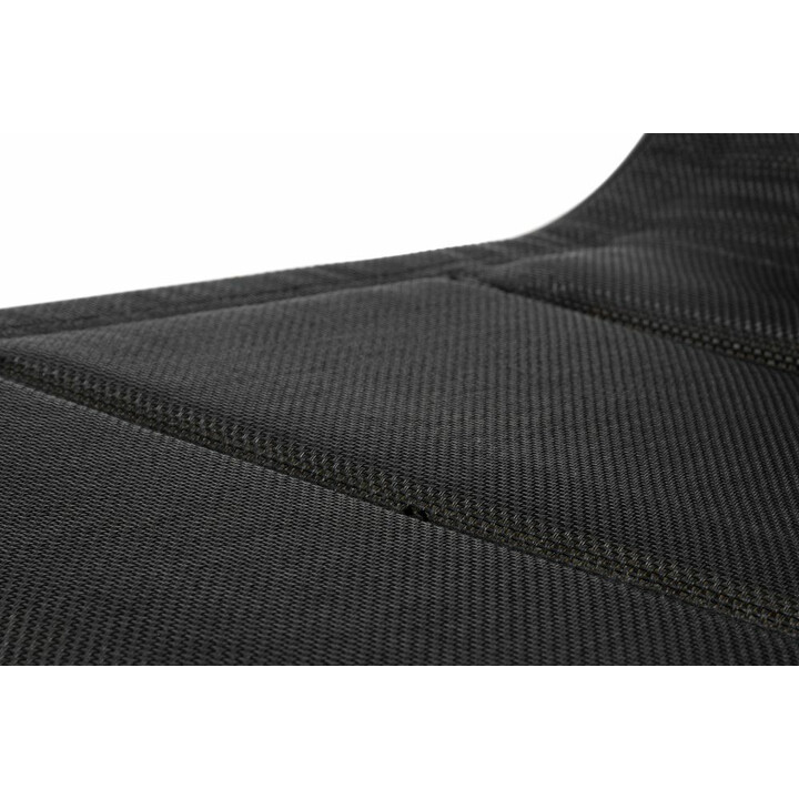 Mukava keinutuoli ulkokäyttöön