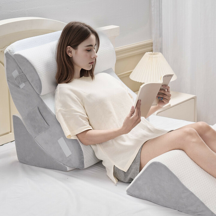 Säädettävä kiilatyyny 4-osainen ortopedinen setti selälle, jaloille, niskalle ja hartioille, valkoinen/harmaa